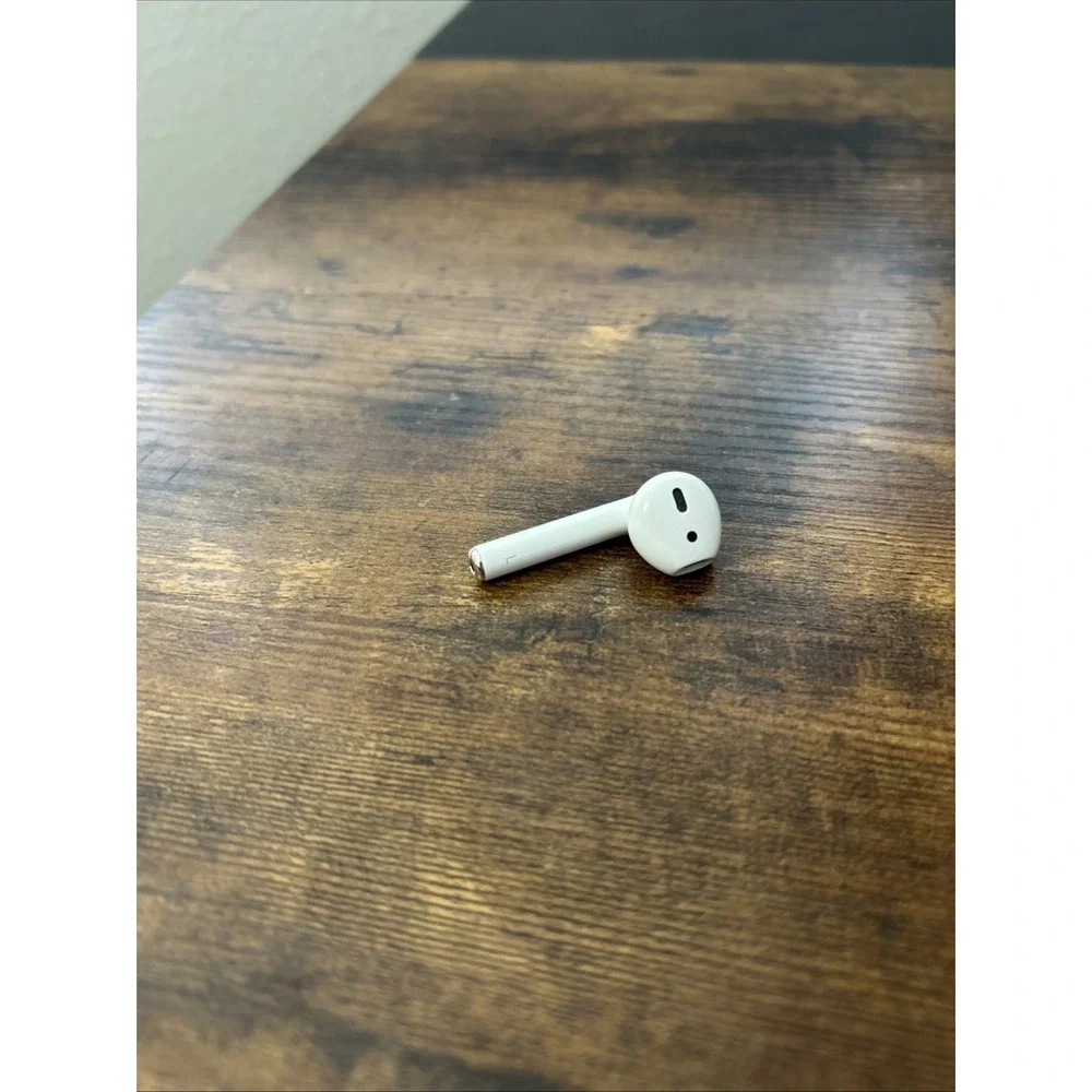 Genuine Apple AirPods 2nd‎ Generation Replacement AirPod - Left Ear Only - A2031